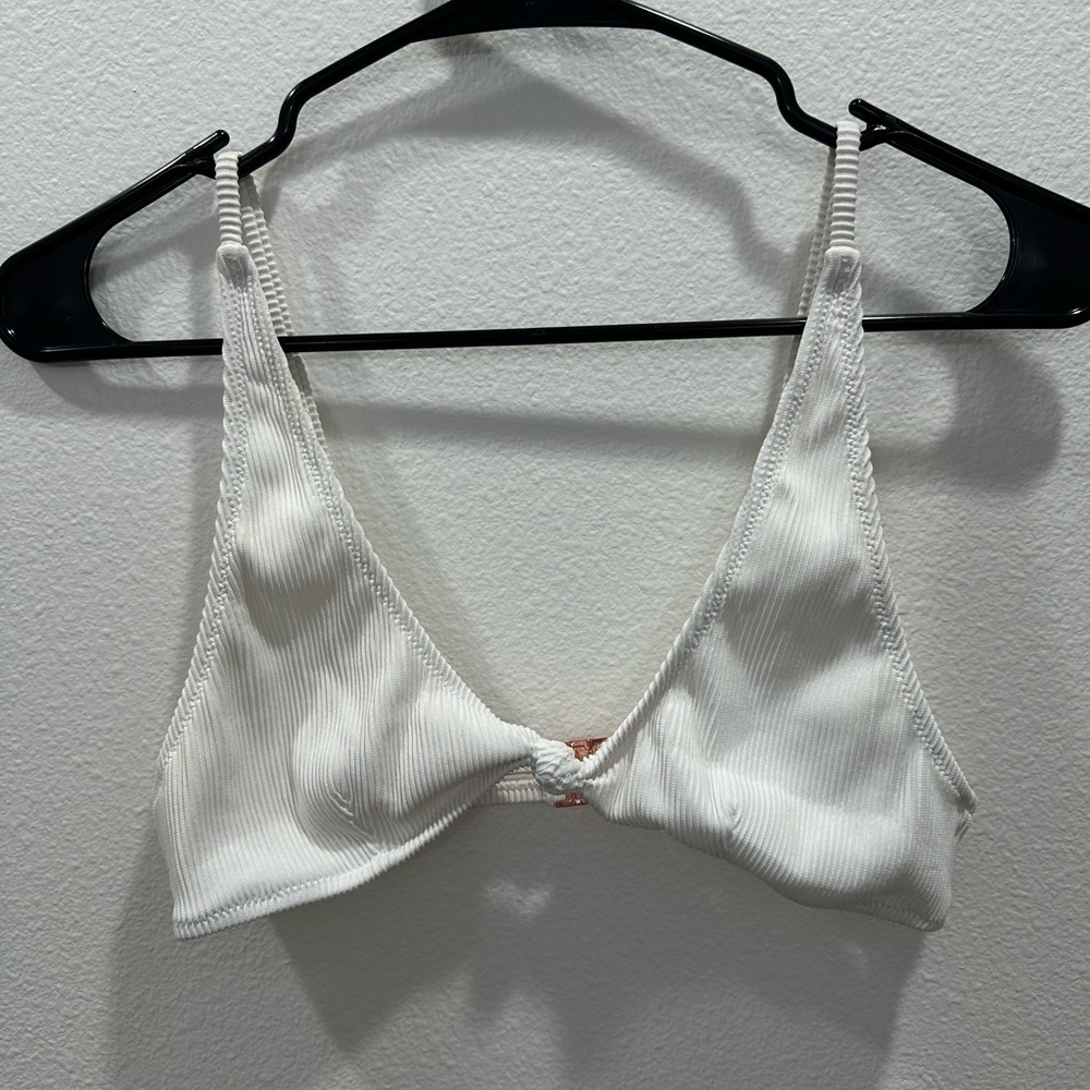 White Fox Hacienda bikini top Medium Del Marcos bikini bottoms large white rib - Picture 2 of 6
